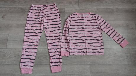 Pyžamo, f&f,140
