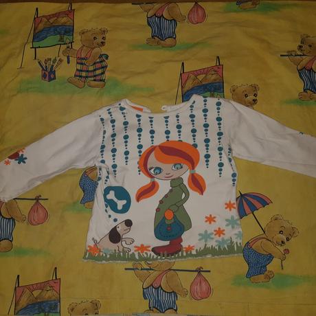 Dievčenské tričko, 92