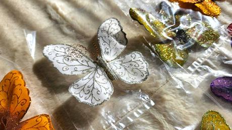 Dekoratívne motýle na štipci, 8 ks,