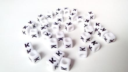 Písmenka kocky biele k, 