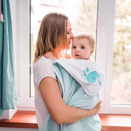 Babyono osuška s kapucňou bamboo 82x82 cm modrá, 