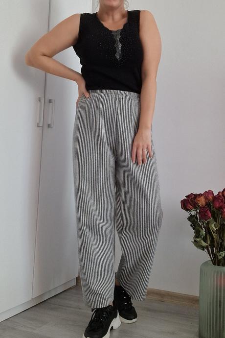 Široké čiernobiele nohavice s vysokým pásom, l