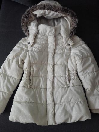 Krasna zimna bunda, 128