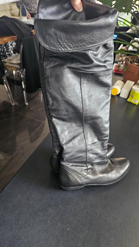 Celo kožené čižmy na rovnej podrážke, 39