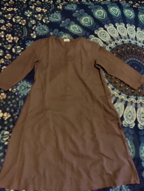 Jednoduché staroružové šaty, m