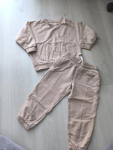 Reserved suprava, reserved,104