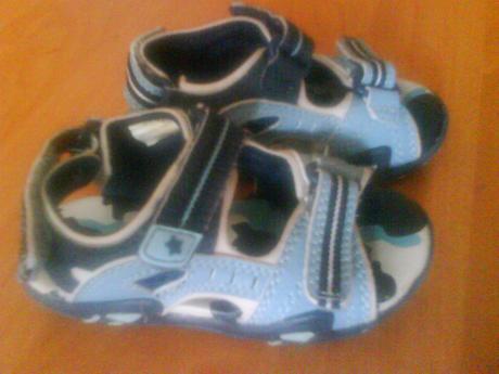 Pekne sandalky, george,23