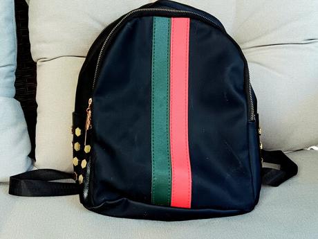 Menší dámsky ruksak, 