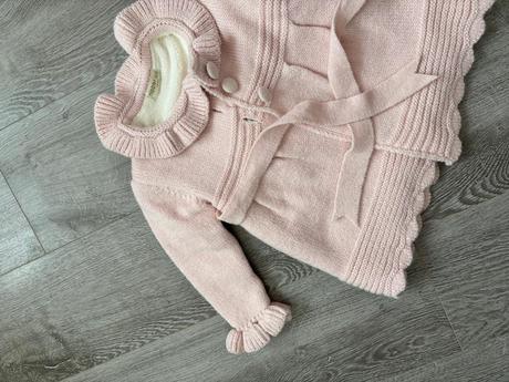 Zatepleny svetrik, 86