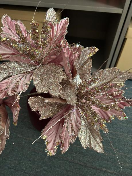 Vianočný kvet- staroružový zlaty, 