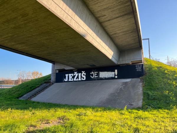 Vandalizmus v Bratislave: Čo s tým robiť?