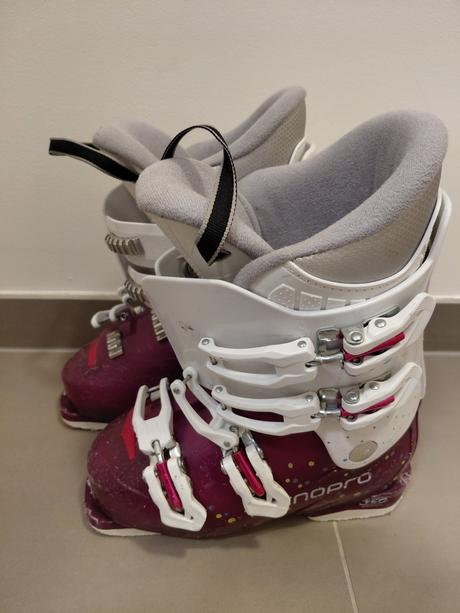 Dobré lyžiarky, 22