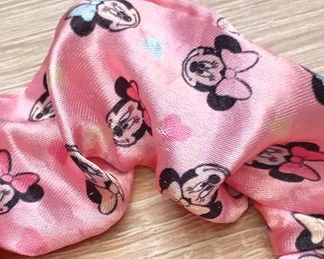 Scrunchie - minnie mouse, disney
