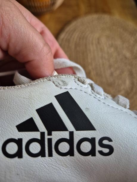 Kopačky, adidas,28