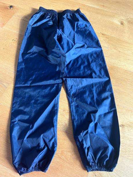 Detske nohavice do dazda, decathlon,134