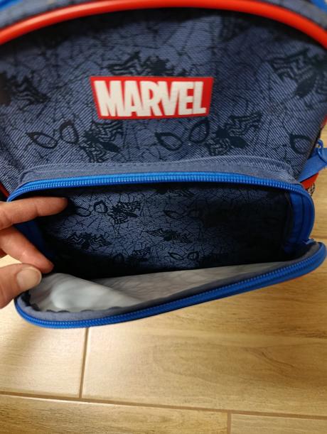 2 ruksaky marvel spiderman + traktor, 