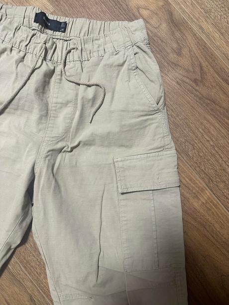 Nohavice, bershka,s