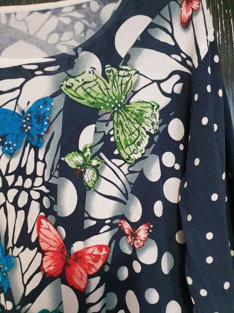 Krásny vzorovaný sveter, l