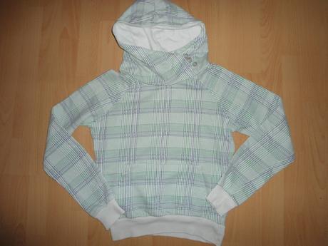 Bielo-zeleno-fialova mikina, xs