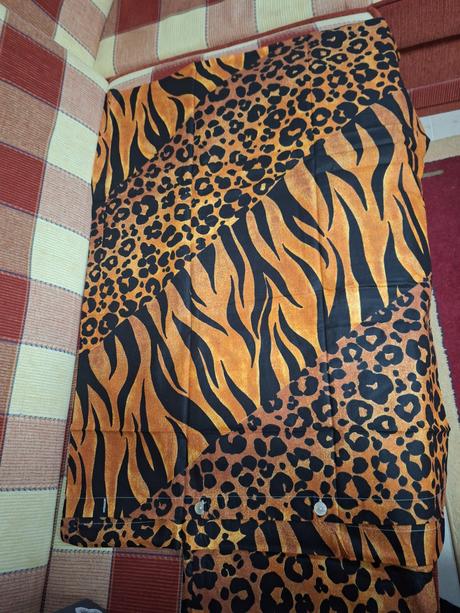 Predam postelne pradlo, šírka (cm): 140,dĺžka (cm): 200