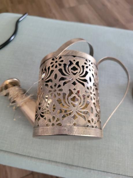 Krhlička - solarna lampa, 