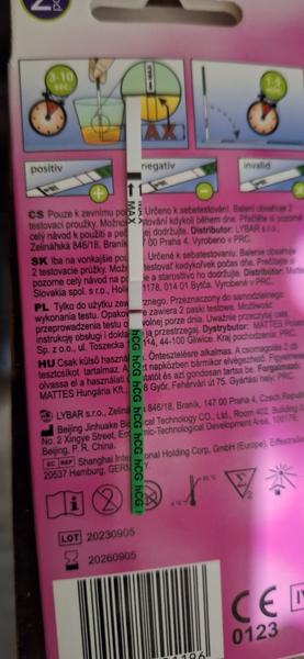 Vidíte tam druhú čiarku?