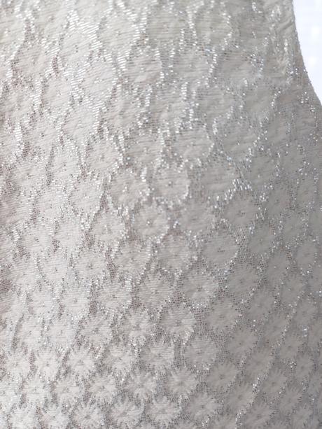 Šaty - strieborné, 110