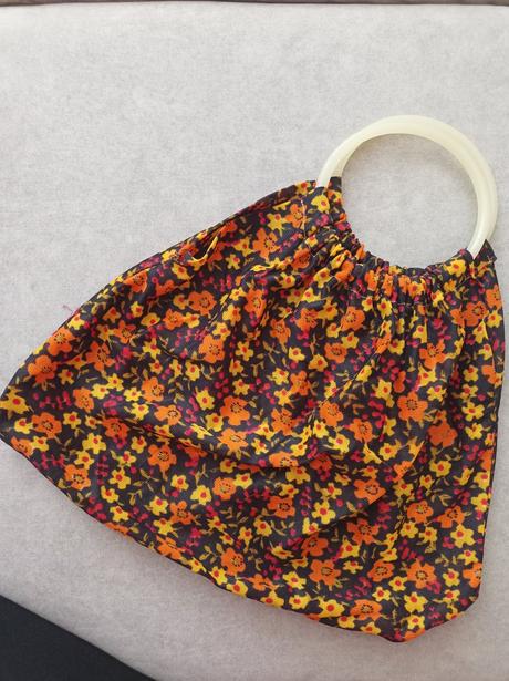 Retro nakupna taska, 