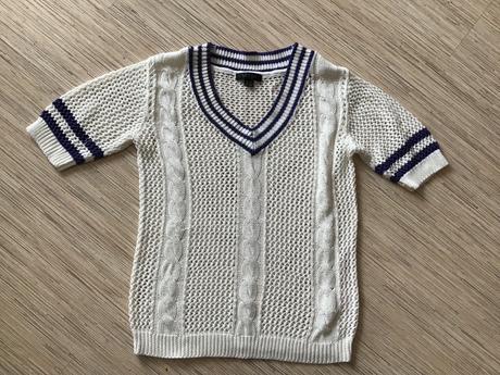 Krasny pulovrik amara, 40