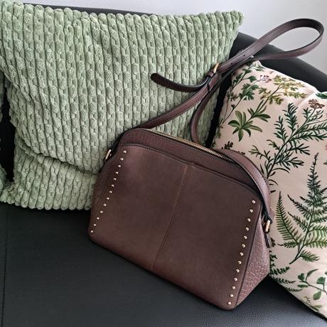 Hnedá kabelka, medicine