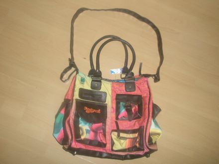 Farebná kabela desigual-nenosená,nepoužitá, desigual