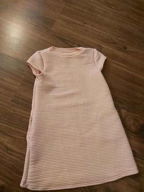 Bledoruzove šaty hrubsie, 122