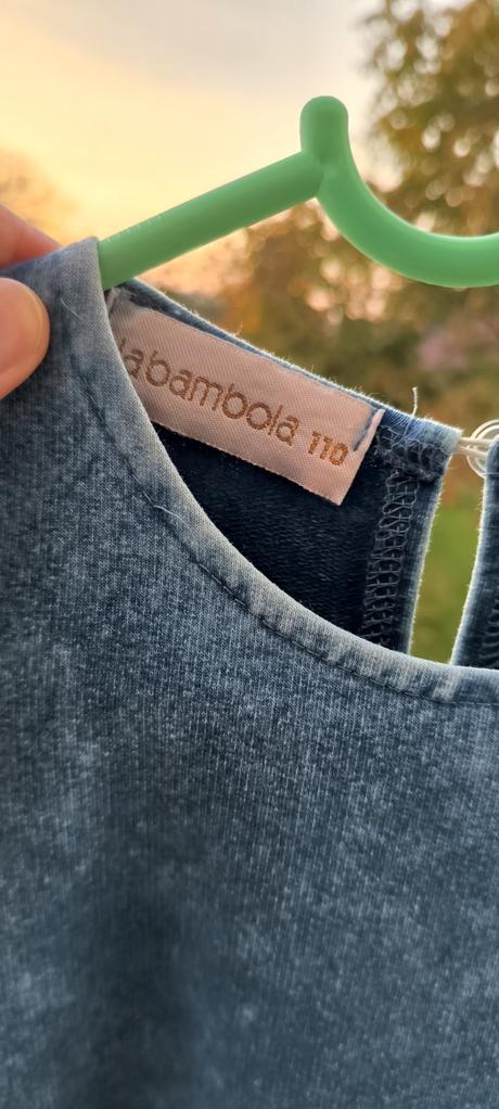 Šaty la bambola, 104