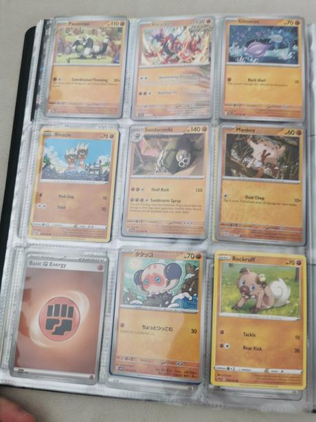 Krásny pokémon album a4 plný kariet+darček,