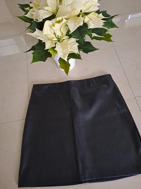 Super sukňa, gate,42