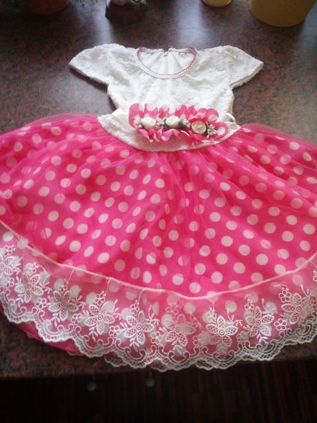 Dievcenske saty, 104