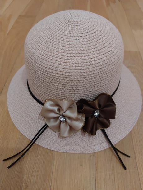 Dámsky klobúk  veľkosť 57cm, 