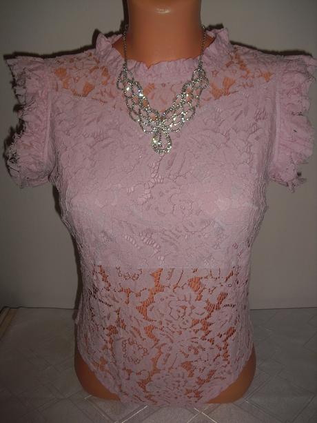 Romanticke body s perlickou, m