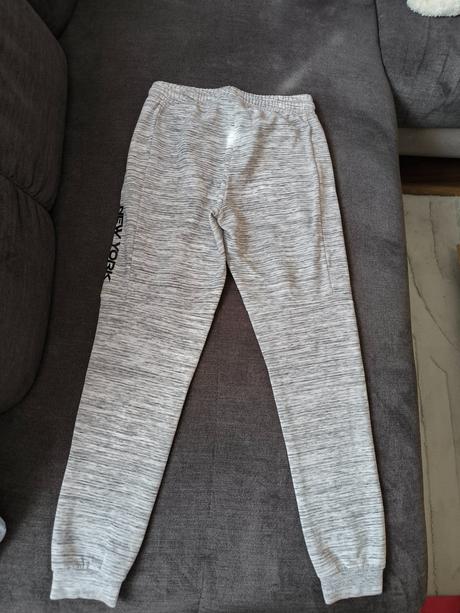 Tepláky 158/164, chapter young,158