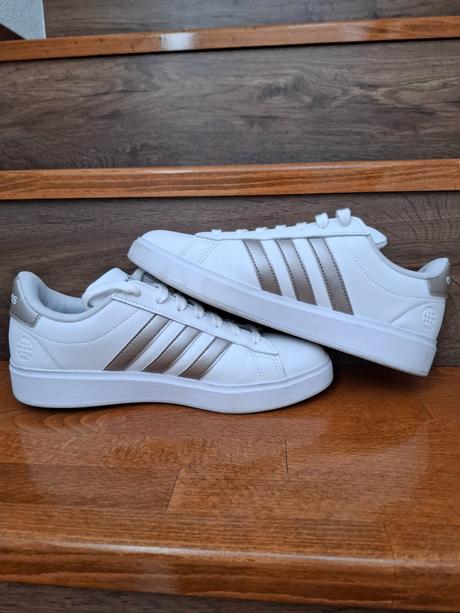 Adidas tenisky, adidas,40