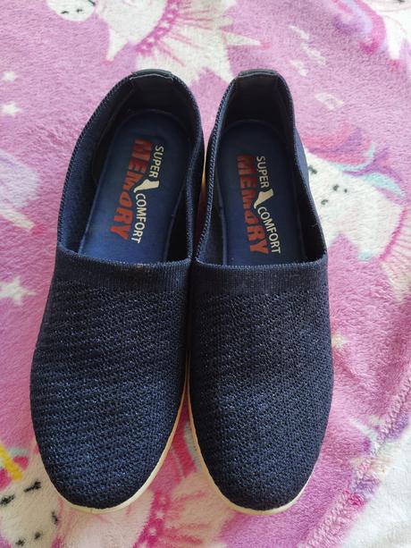 Platené poltopánky, 35