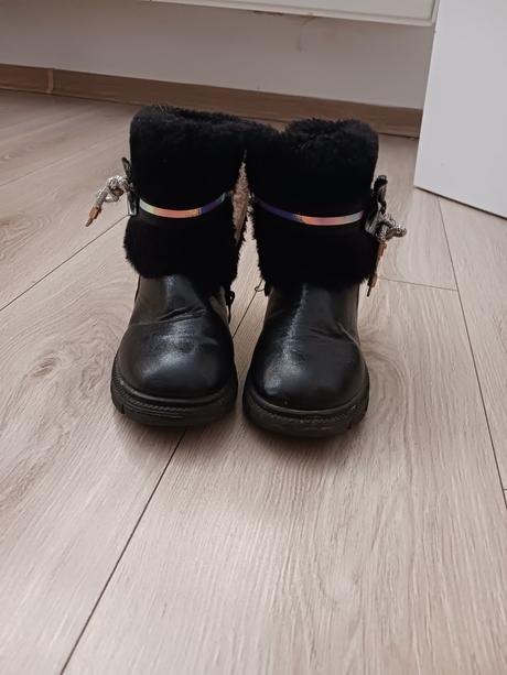 Teplé čižmy, 30