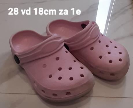 Kroksy, 28
