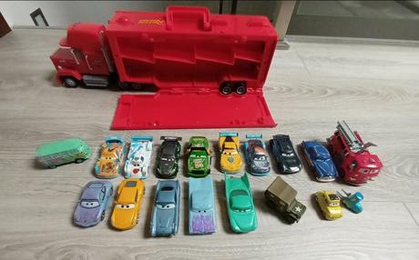 Kamión mc queen a 18ks autíčok, 