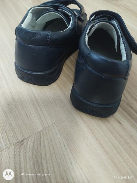 Predám topánky, 26