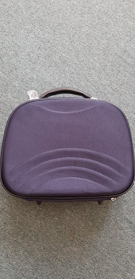 Kufrík na kozmetiku, 