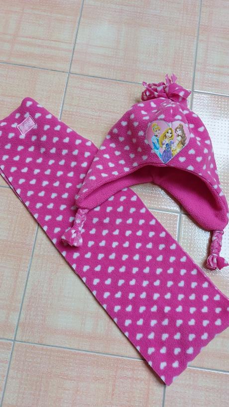 Čiapka a šal, disney,104