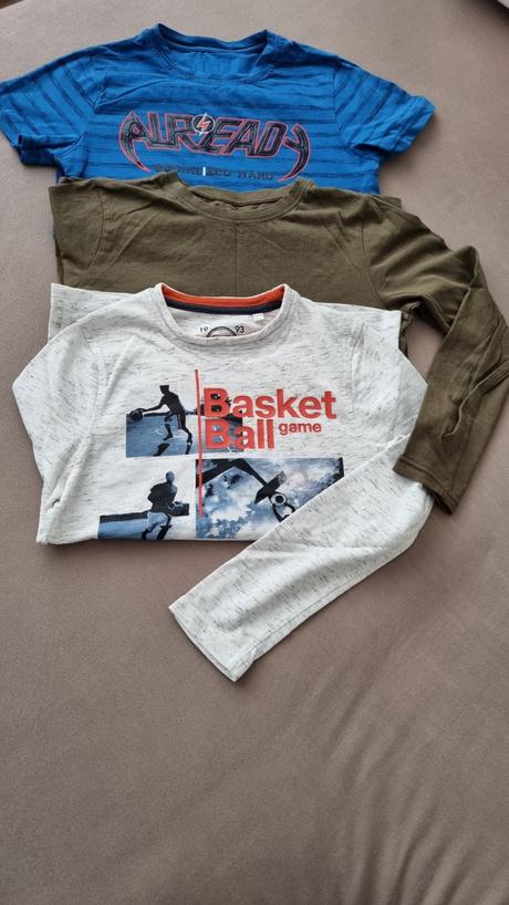 Chlapčenské tričká veľ. 134 cena spolu, 134