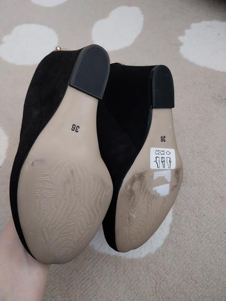 Lodičky na platforme, 35