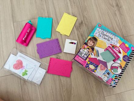 Vyrabanie pozdravnych kariet,